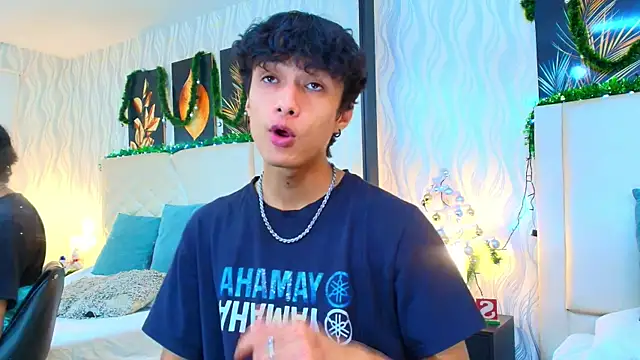 Lean Portman online show from December 4, 8:41 pm