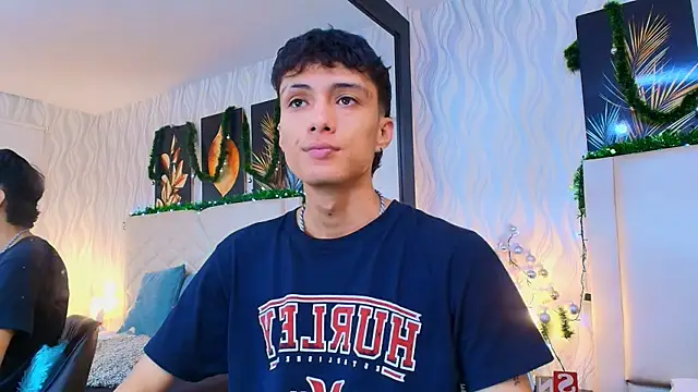 Lean Portman online show from December 18, 9:07 pm