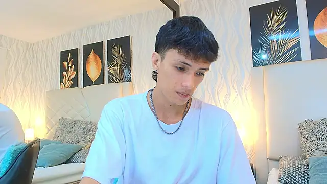 Lean Portman online show from March 13, 8:25 pm