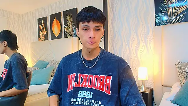 Lean Portman online show from April 3, 2:51 am