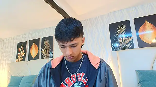 Lean Portman online show from February 25, 9:03 pm