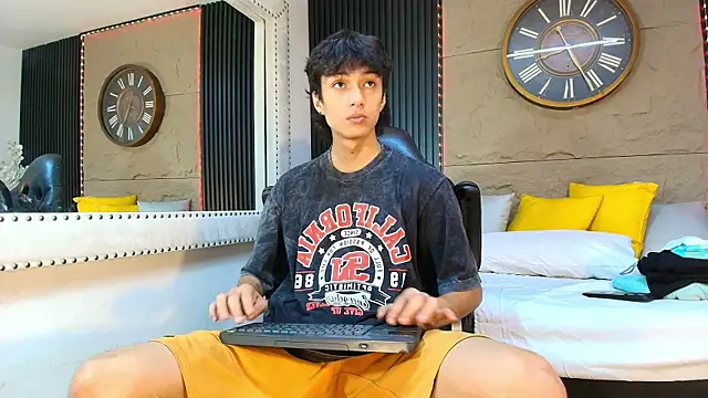 Lean Portman online show from May 25, 1:10 pm