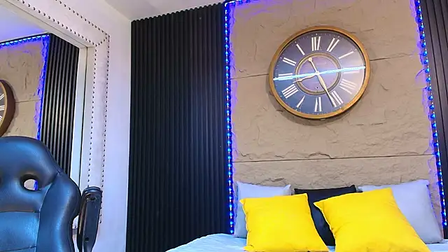 Lean Portman online show from March 19, 2:39 pm