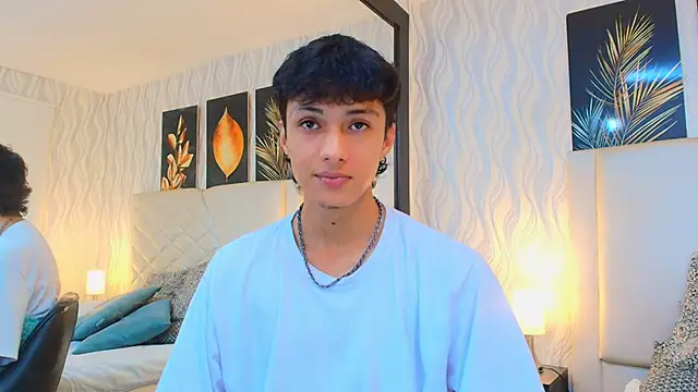 Lean Portman online show from April 17, 3:04 pm