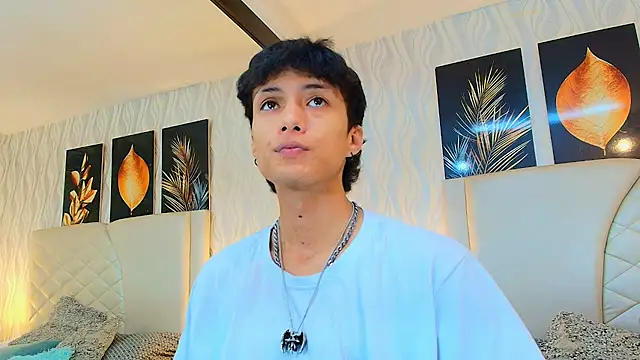 Lean Portman online show from February 2, 8:52 pm