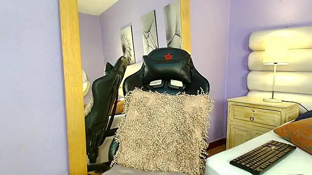 Lean Portman online show from March 30, 2:18 pm