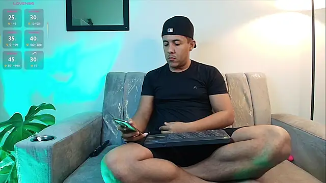 Misterjhons2 online show from October 28, 7:07 am