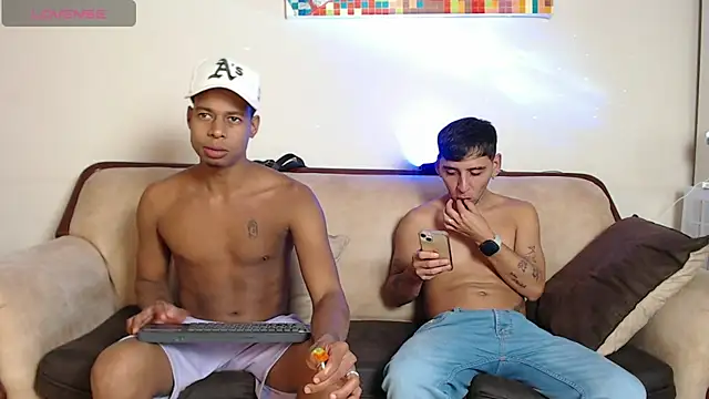 SpicyBoys X online show from April 10, 12:06 am