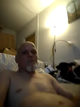 Snapshot of NacktDaniel chatting on November 11, 5:19 pm NacktDaniel online show from November 11, 5:19 pm