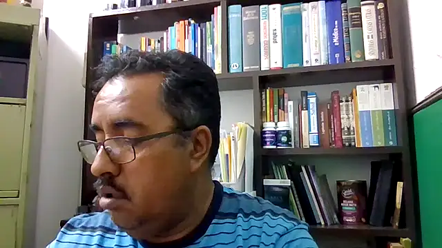 Snapshot of HomHot47 chatting on October 18, 2:24 am HomHot47 online show from October 18, 2:24 am
