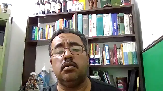 Snapshot of HomHot47 chatting on October 19, 2:25 am HomHot47 online show from October 19, 2:25 am