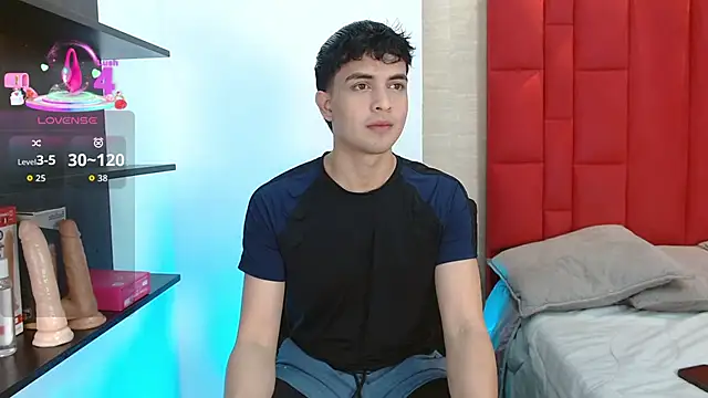 Snapshot of Cady_Hot chatting on November 15, 8:24 pm Cady Hot online show from November 15, 8:24 pm