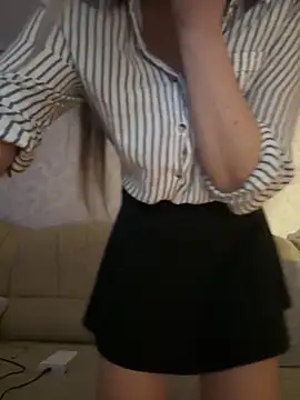 Nikihot   online show from December 17, 7:35 am