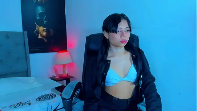 Snapshot of megan_rousexx chatting on October 19, 9:28 pm megan rousexx online show from October 19, 9:28 pm