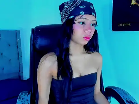 Snapshot of megan_rousexx chatting on September 16, 9:32 am megan rousexx online show from September 16, 9:32 am