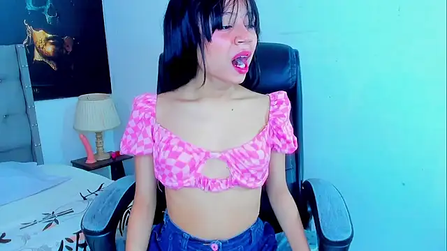Snapshot of megan_rousexx chatting on October 9, 2:39 pm megan rousexx online show from October 9, 2:39 pm