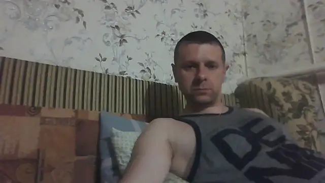 Snapshot of nedstark12 chatting on June 6, 9:31 pm nedstark12 online show from June 6, 9:31 pm