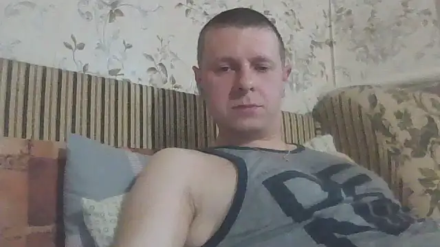 Snapshot of nedstark12 chatting on June 3, 7:31 am nedstark12 online show from June 3, 7:31 am