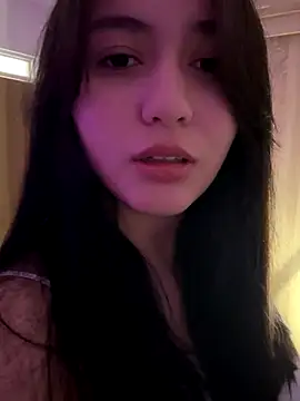 Angeldusttt online show from November 3, 4:10 pm