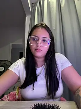 Snapshot of Angeldusttt chatting on September 26, 5:03 am Angeldusttt online show from September 26, 5:03 am