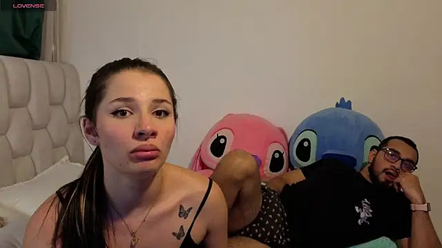 Snapshot of 0ne_0f_0ne chatting on June 19, 1:11 am 0ne 0f 0ne online show from June 19, 1:11 am