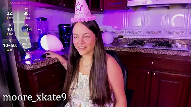 KateMoorex online show from November 4, 12:20 pm