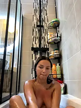 madiiy online show from September 9, 8:02 am