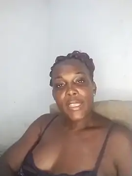 Snapshot of Morena_2021 chatting on December 4, 10:20 pm Morena 2021 online show from December 4, 10:20 pm