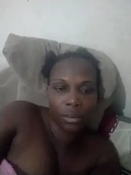 Snapshot of Morena_2021 chatting on October 14, 7:53 am Morena 2021 online show from October 14, 7:53 am