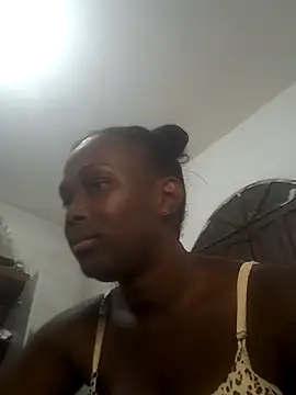 Snapshot of Morena_2021 chatting on November 4, 2:26 am Morena 2021 online show from November 4, 2:26 am