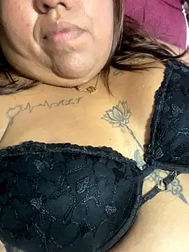 Snapshot of Wenlop chatting on November 19, 11:05 pm Wenlop online show from November 19, 11:05 pm