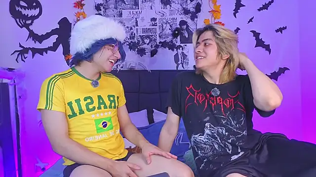 Snapshot of Vamps_Lovers chatting on October 25, 1:34 pm Vamps Lovers online show from October 25, 1:34 pm