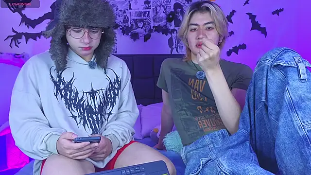 Snapshot of Vamps_Lovers chatting on October 26, 1:11 pm Vamps Lovers online show from October 26, 1:11 pm