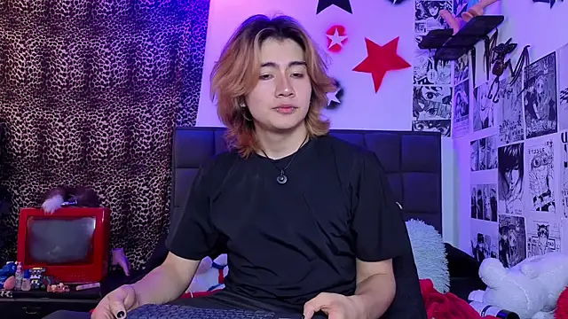 Snapshot of Vamps_Lovers chatting on December 3, 8:08 pm Vamps Lovers online show from December 3, 8:08 pm