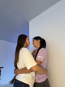 Ashley and Zoe online show from February 1, 5:22 pm