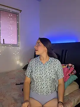 Ashley and Zoe online show from March 8, 3:26 pm