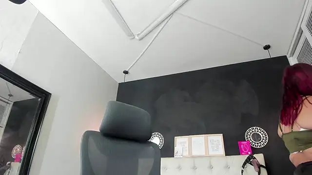 Eva hot 1 online show from December 4, 1:10 pm