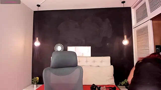 Eva hot 1 online show from March 28, 7:04 pm