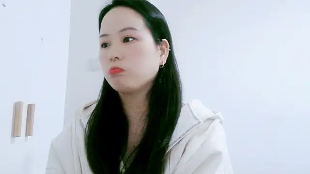 Snapshot of HY-21 chatting on October 29, 3:27 am HY-21 online show from October 29, 3:27 am