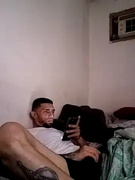 Snapshot of Labarbie77 chatting on September 24, 4:35 pm Labarbie77 online show from September 24, 4:35 pm