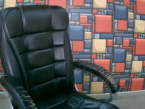 mrymlove online show from April 6, 2:29 pm