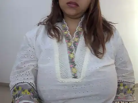 mrymlove online show from November 19, 5:18 am