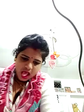 Snapshot of Rani_sahiba chatting on October 28, 8:19 pm Rani sahiba online show from October 28, 8:19 pm