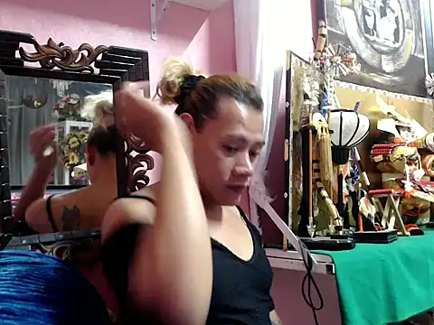 Snapshot of Gddss_Cummer chatting on September 28, 12:23 pm Gddss Cummer online show from September 28, 12:23 pm