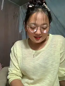 July-y online show from September 24, 4:02 pm