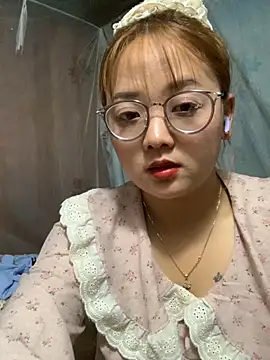 July-y online show from October 16, 3:20 pm