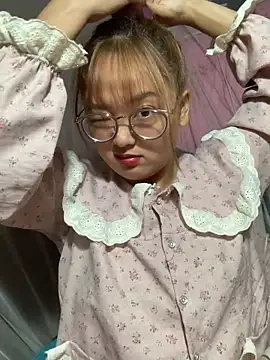 July-y online show from October 25, 3:49 am