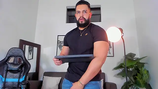Justin kingX7 online show from May 3, 3:44 am