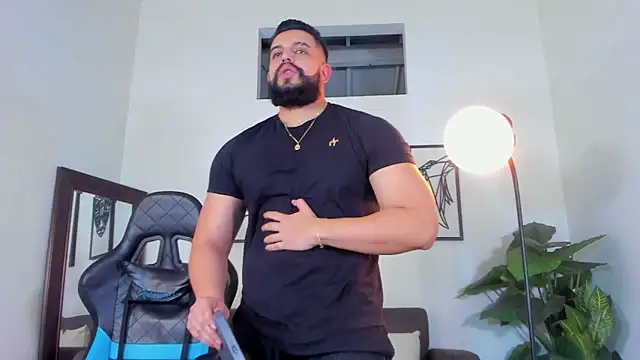 Justin kingX7 online show from May 5, 4:59 am