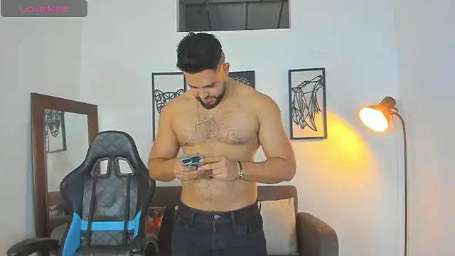 Justin kingX7 online show from November 19, 9:37 pm